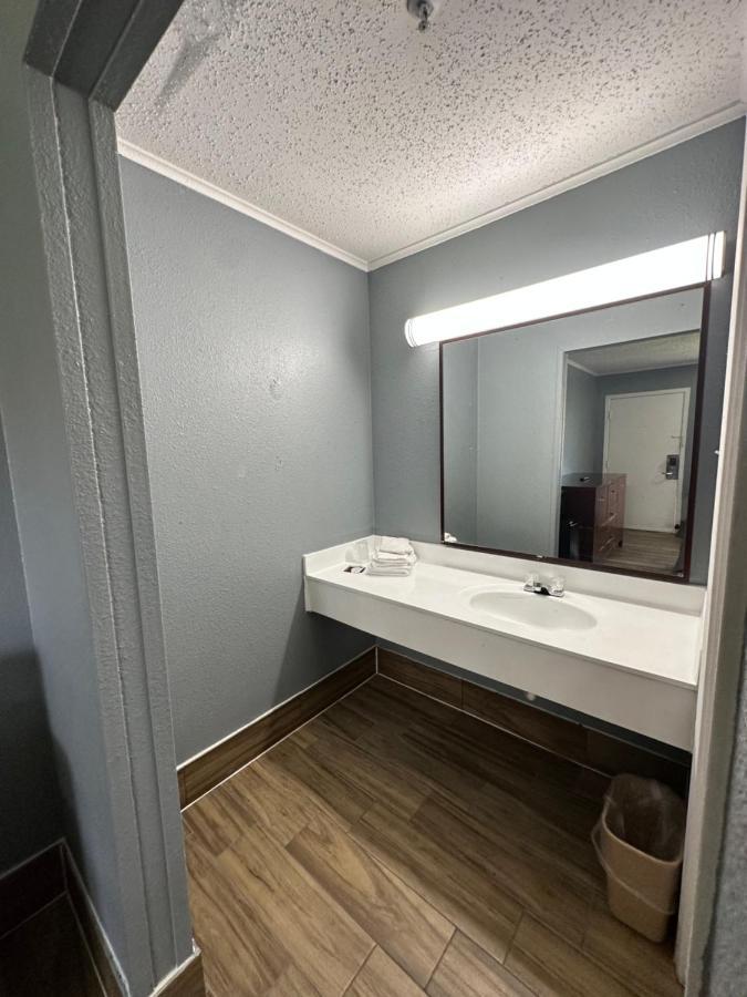 Studio Suites Сан Антонио Екстериор снимка